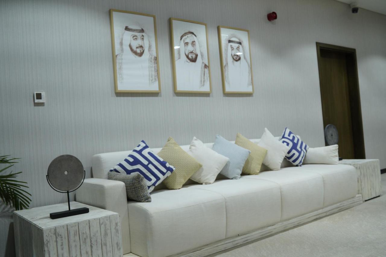 Bab Al Nojoum Hudayriyat Camp Hotel อาบูดาบี ภายนอก รูปภาพ